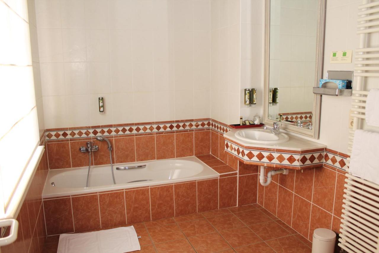 Hotel De Notelaer بورنم المظهر الخارجي الصورة