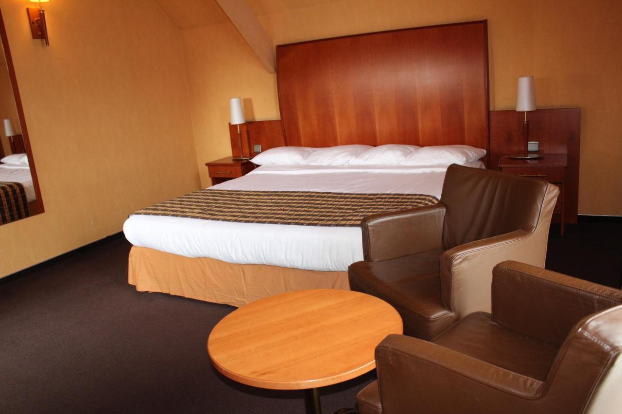 Hotel De Notelaer بورنم المظهر الخارجي الصورة
